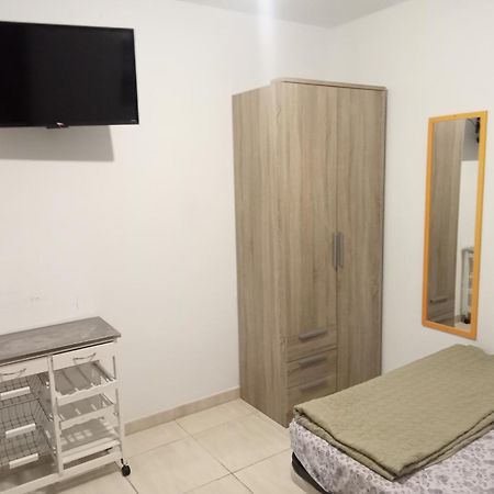 Alojamientos Playa Centro Corralejo A Bagian luar foto