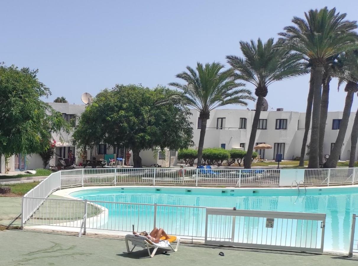 Alojamientos Playa Centro Corralejo A Bagian luar foto